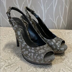 Marc Fisher Silver and Gold Peep-Toe Slingback Heels 7M Very Chic and Elegant